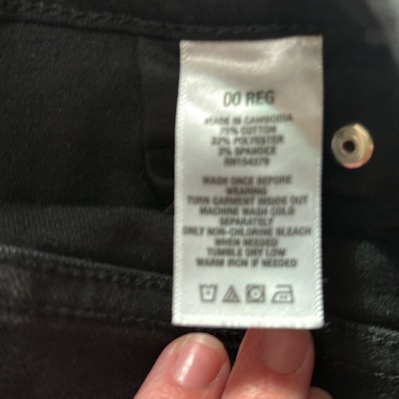 High-Rise Aeropostale Jean Shorts - Picture 3 of 3